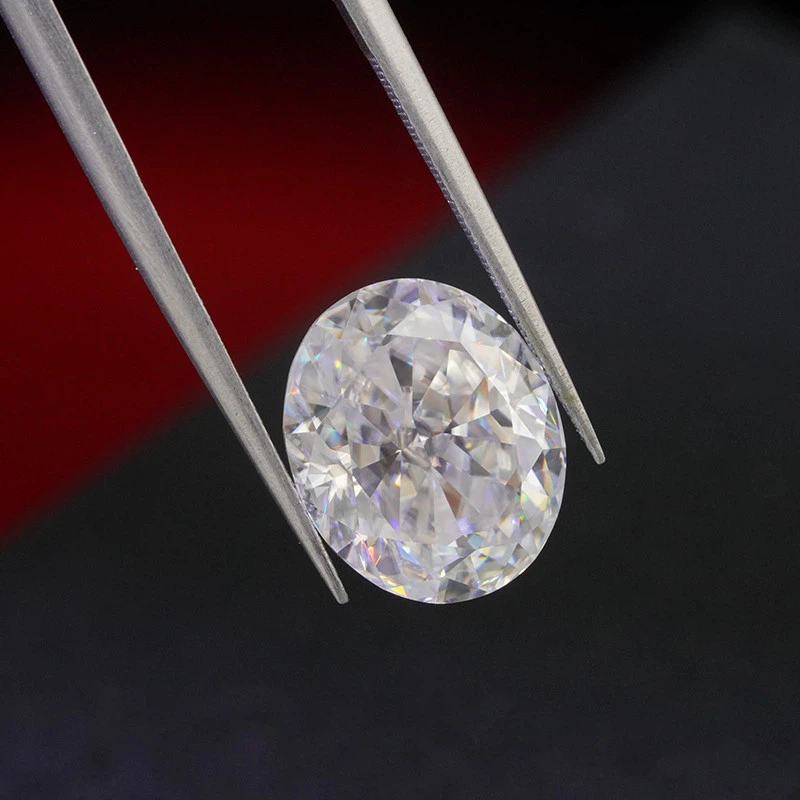 Crushed Ice Oval Diamond Moissanite